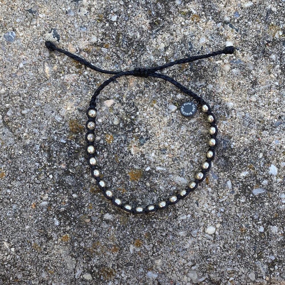 Pura Vida bracelet Black with metal
